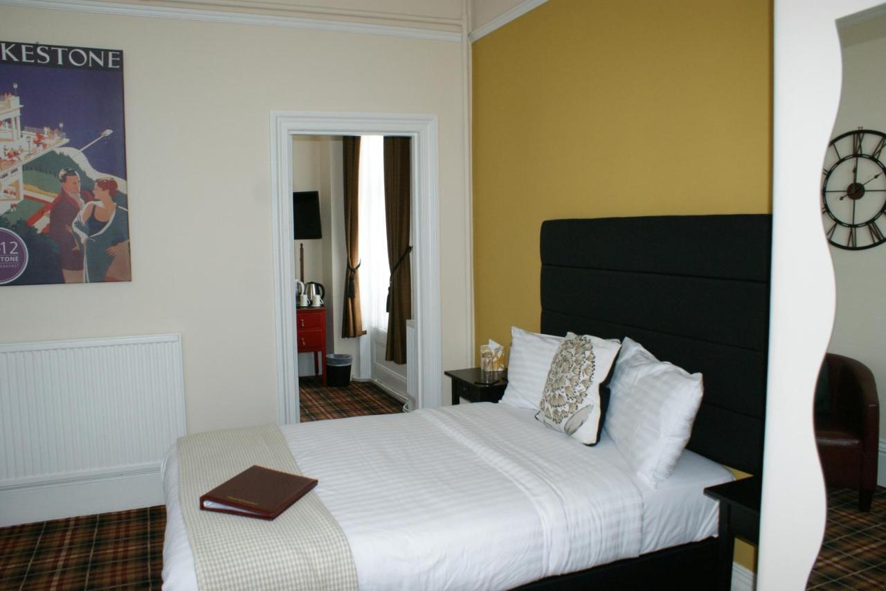 10To12 Folkestone Bed & Breakfast Exterior photo